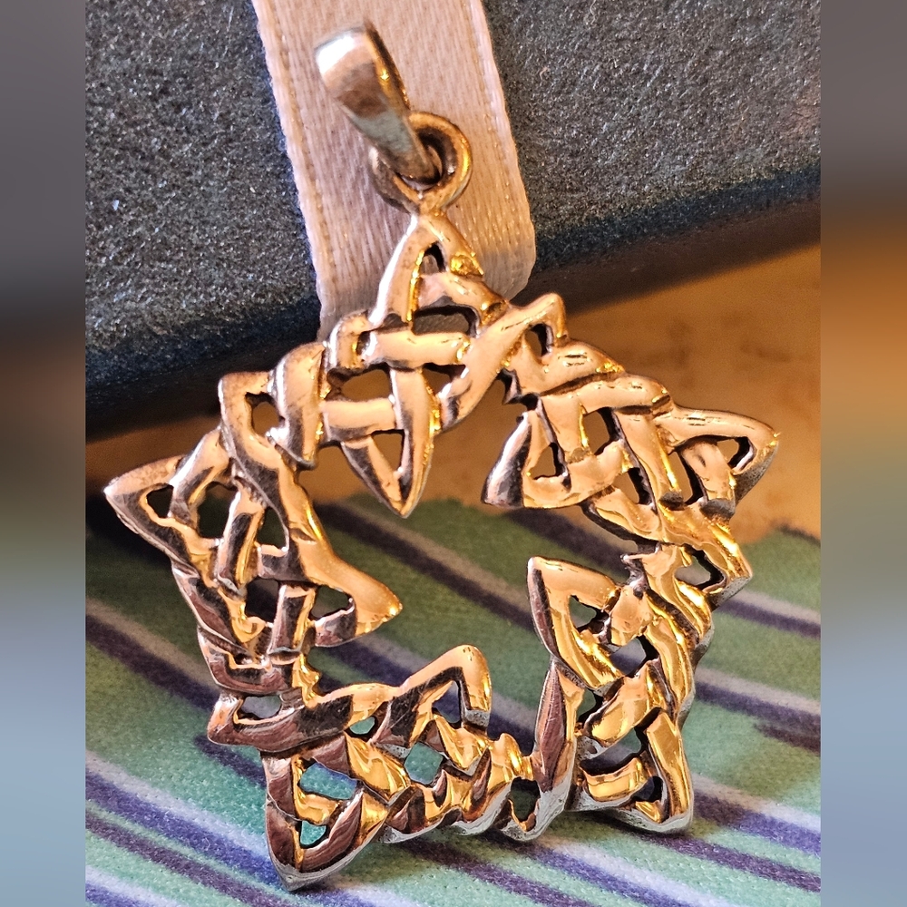 Handcrafted Solid Sterling Silver Celtic Knot 5 F… - image 5